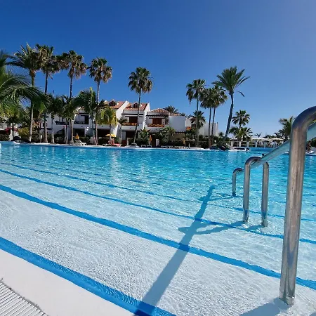 Parque Santiago 3, No 1 Arona (Tenerife)
